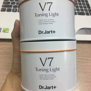 Kem dưởng da v7 hu lớn