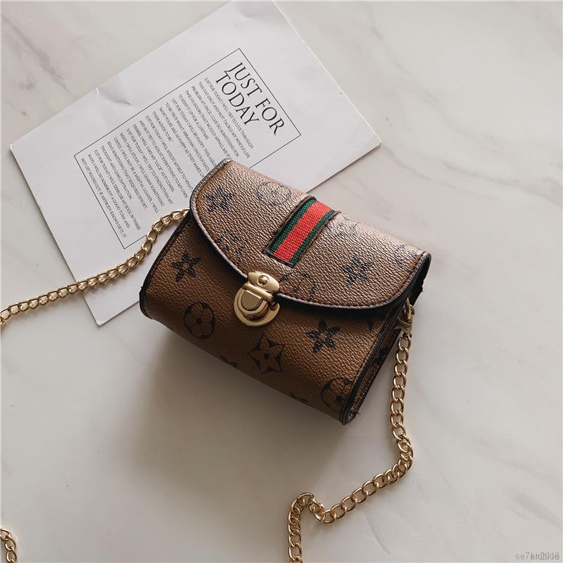 Túi đeo chéo họa tiết xinh xắn cho bé gái