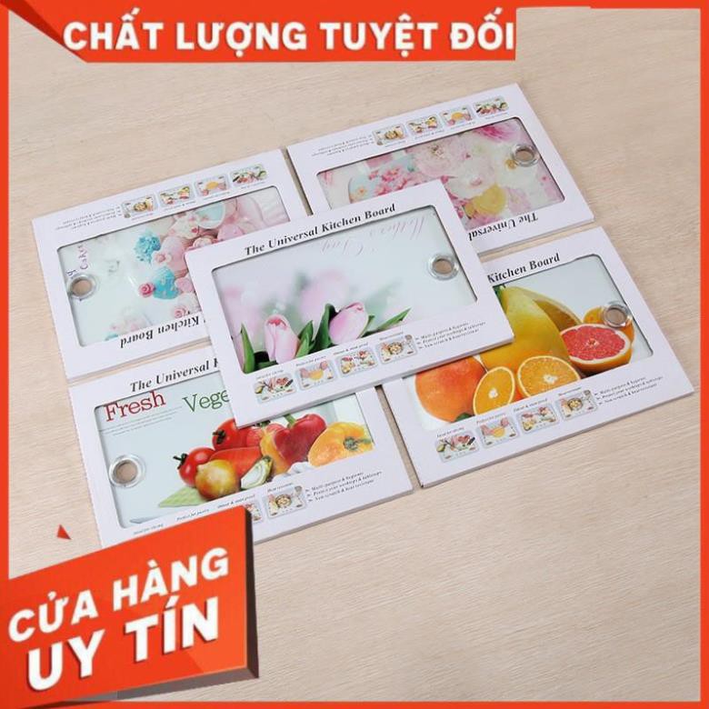 Thớt Kính Cường Lực In Hoạ Tiết 3D THE UNIVERSAL An Toàn, Bền, Đẹp kích thước 25*35cm (RẺ VÔ ĐỊCH)