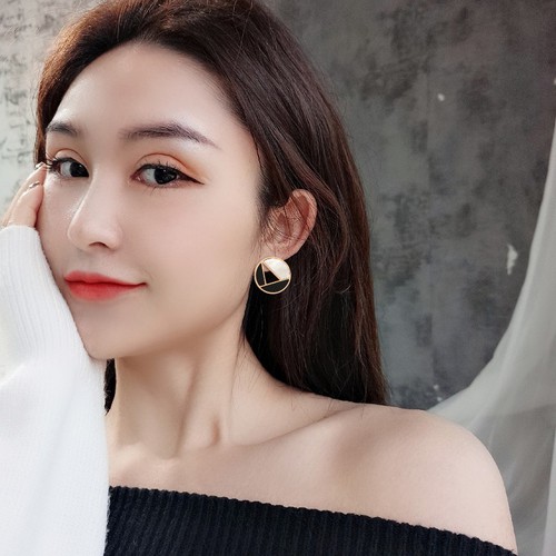 Bông Tai Nữ Hình Tròn Thép Titan Ko Rỉ TT 3584