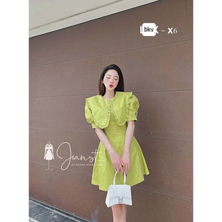 M18 - Váy cổ sen