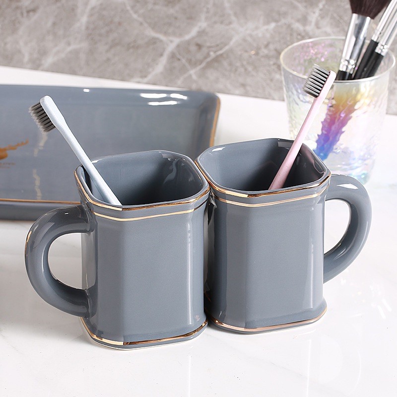 Bộ đồ dùng nhà tắm gốm sứ có 3 màu viền vàng phong cách hiện đại