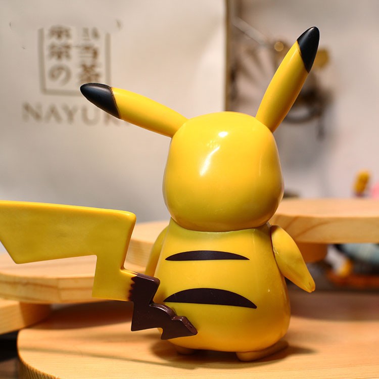 Mô hình troll Pikachu mặt bựa PK024