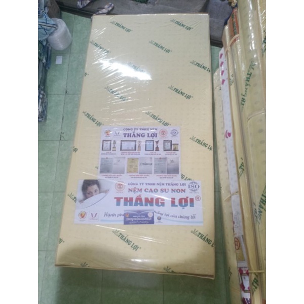 Nệm Cao Su Non Thắng lợi Chính hãng  đủ kích thước 10cm,15cm,20cm.