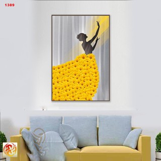 TRANH TREO TƯỜNG CÔ GÁI VÁY HOA CÚC VÀNG - TRANH TREO NGHỆ THUẬT - TRANH TRANG TRÍ PHÒNG - TRANH TRANG TRÍ CÀ PHÊ