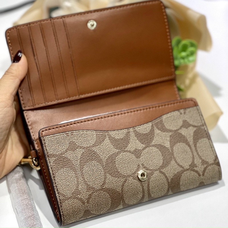 VÍ COACH NỮ