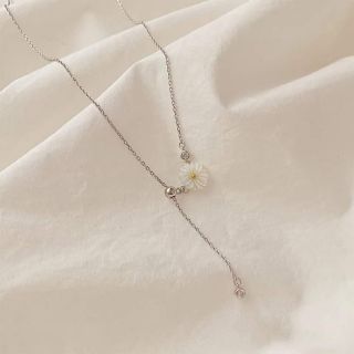 [CÓ SẴN] Dây chuyền hoa cúc khảm trai
