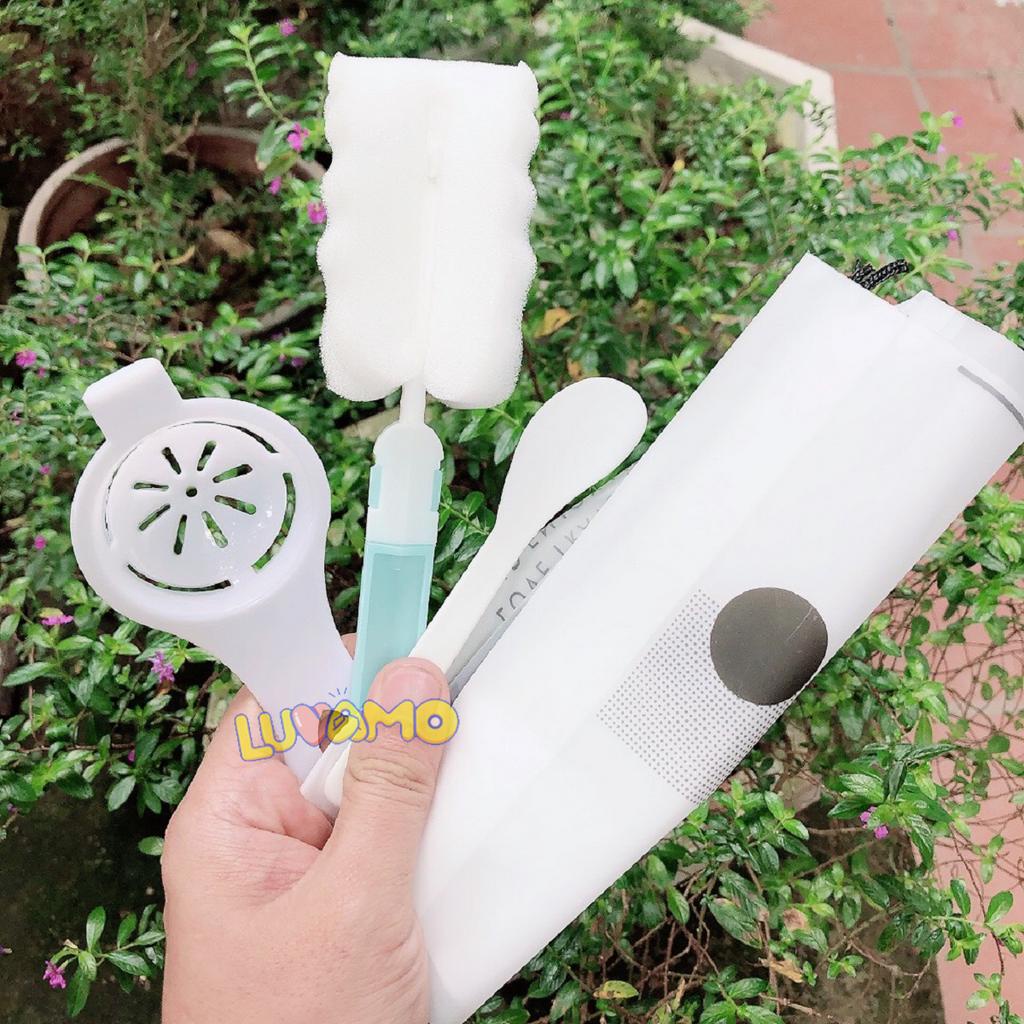 Bộ dụng cụ về sinh máy xay ăn dặm cho bé