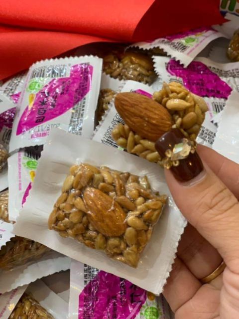 500g Kẹo Hướng dương hạnh nhân