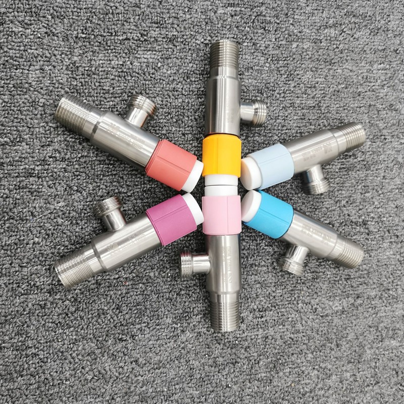 Van khóa nóng lạnh được làm bằng thép không gỉ 304 dùng cho bồn cầu, máy nước nóng