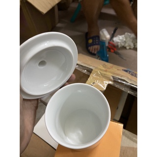 LY SỨ CÓ NẮP QUÀ TẶNG SỮA ENPLUS