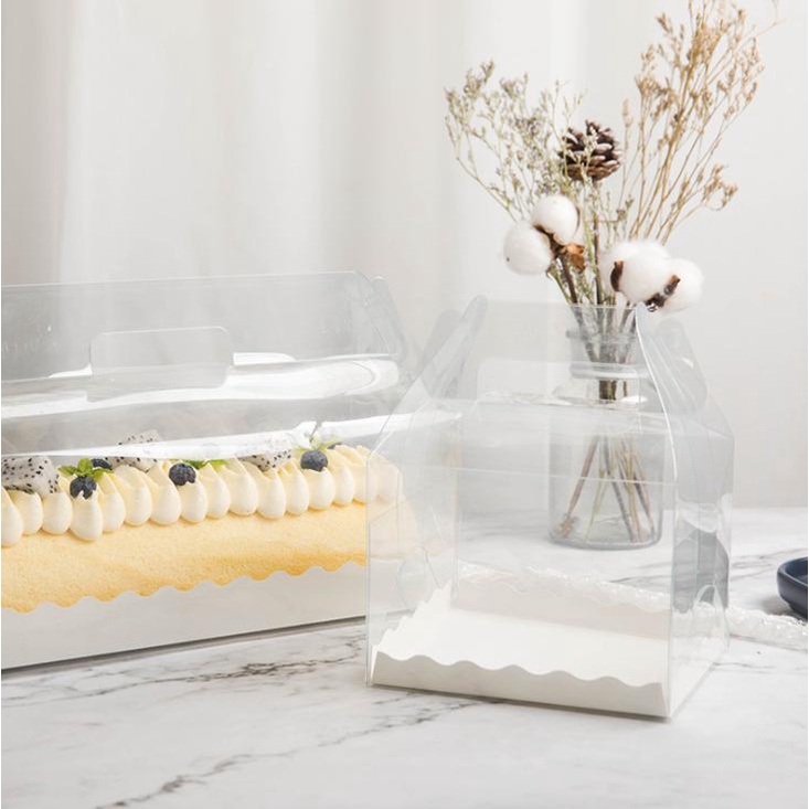 Hộp mica đựng bánh cuộn, bánh kem kèm đế lót