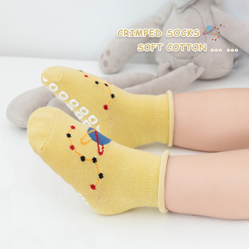 Set 3 Đôi Tất Chống Trượt Kiểu Hoạt Hình Xinh Xắn Đáng Yêu Cho Bé Sơ Sinh