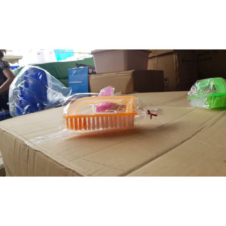 Bàn chải cước truyền thống có tay cầm AM