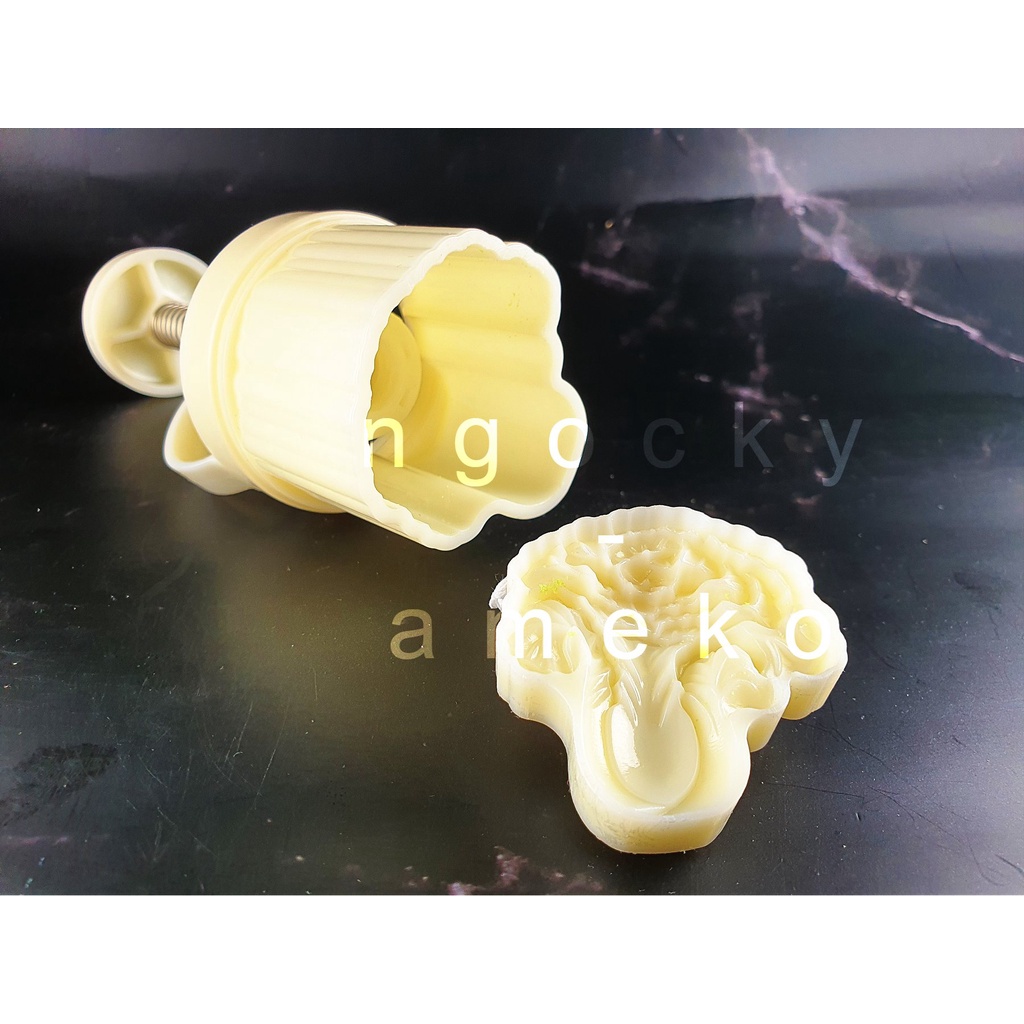 NQ50-016 - KHUÔN LÒ XO BÁNH TRUNG THU/ BÁNH DỨA  HOA VĂN HÌNH BẮP CẢI 5OG