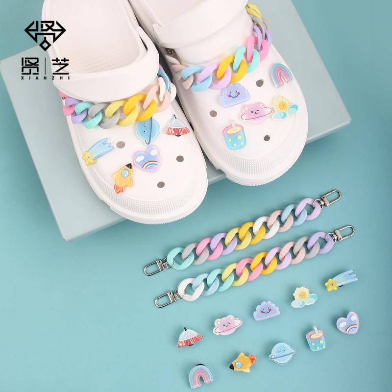 Set 12 Phụ Kiện Trang Trí Vòng Tay / Giày Dép Họa Tiết Hành Tinh Hoạt Hình Nhiều Màu Sắc DIY
