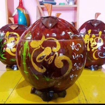 Vỏ dừa giữ ấm trà hoa văn trang trí