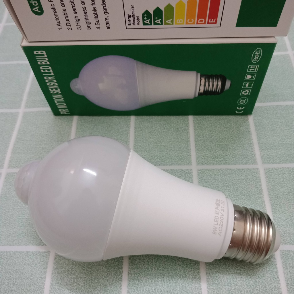 Bóng đèn Led cảm ứng thông minh 9W tự động tắt mở khi có người đến gần lúc trời tối - LED 9W hồng ngoại