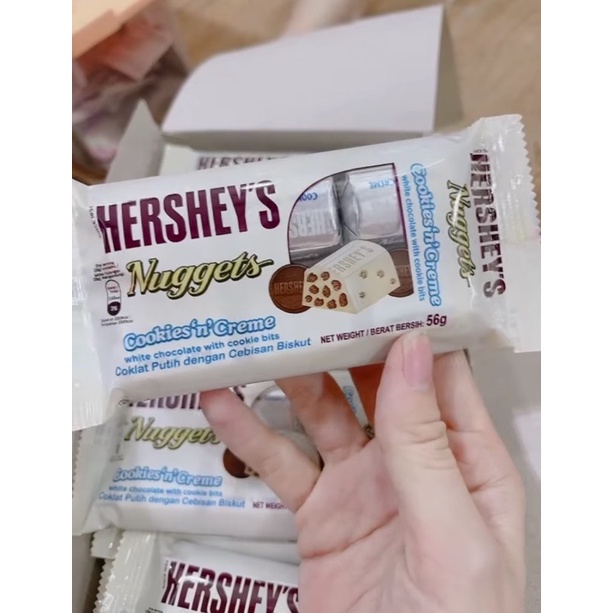 SOCOLA TRẮNG VỊ BÁNH COOKIES+ VỊ HẠNH NHÂN CỦA HERSHEY’S MỸ 56Gram 6 VIÊN