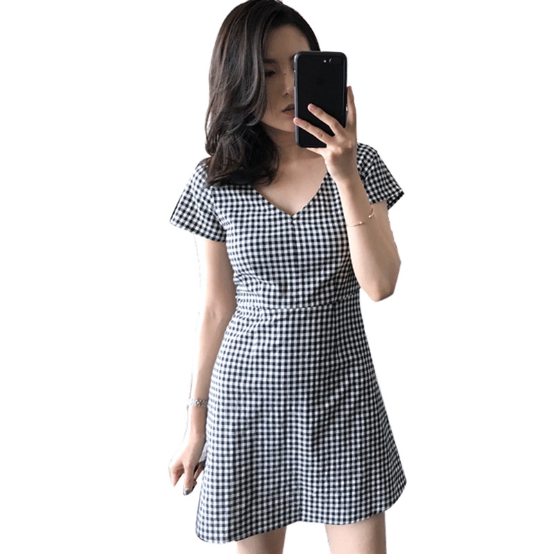 Đầm ngắn tay cổ chữ V họa tiết sọc ca rô thời trang cho nữ | BigBuy360 - bigbuy360.vn