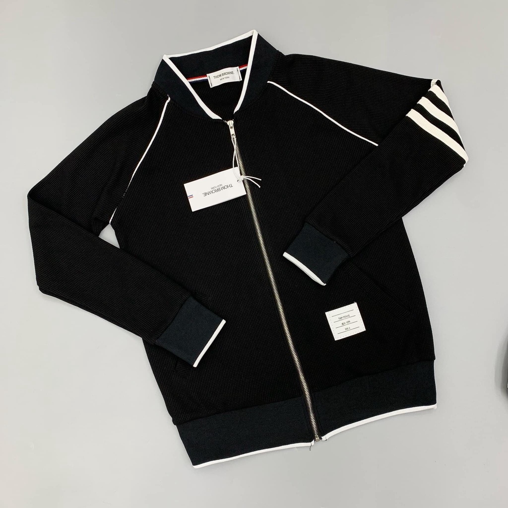 Bộ Thể Thao Viền 3 Sọc Vai Màu Đen Mix Viền Trắng Nổi Bật Đặc Biệt,Phong Cách Trẻ Trung Năng Động Phù Hợp Đi Học-Đi Chơi