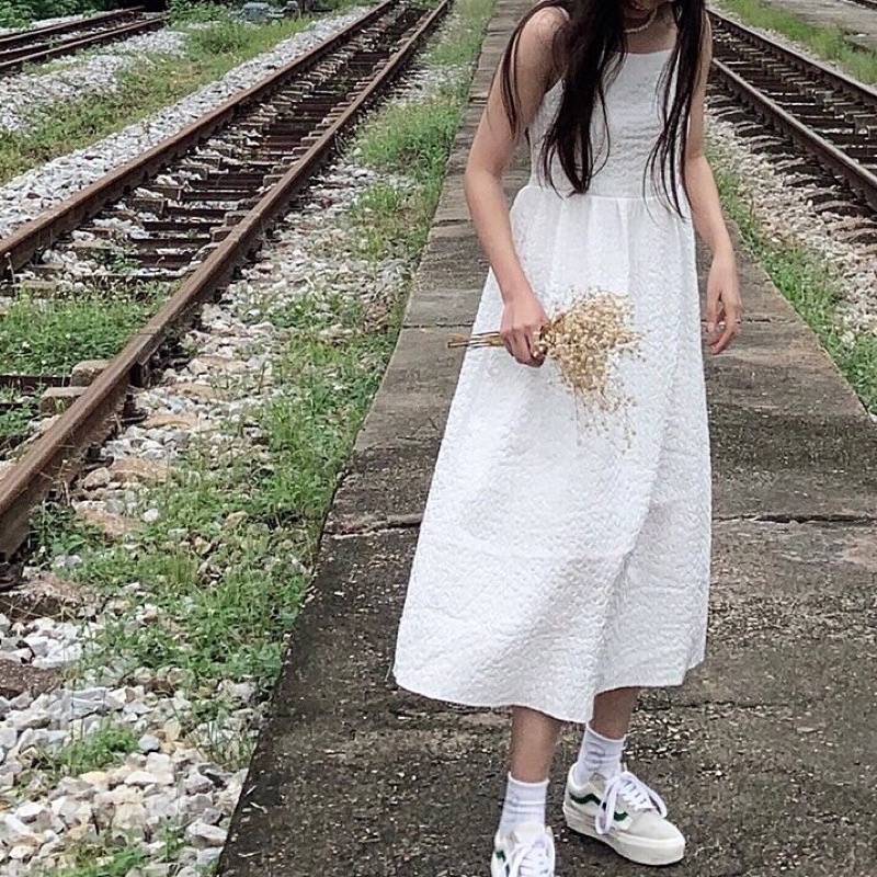 |SOPIA DRESS| Đầm hai dây công chúa vải xốp TLÉA