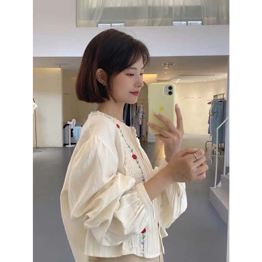 Áo sơ mi thêu hoa cẩn thận tỉ mỉ, lại còn xếp bèo nhẹ nhàng nữ tính-Minxy shop | BigBuy360 - bigbuy360.vn