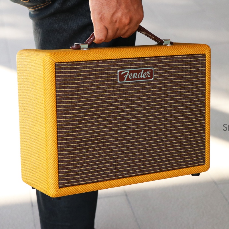 Loa Fender Monterey Tweed