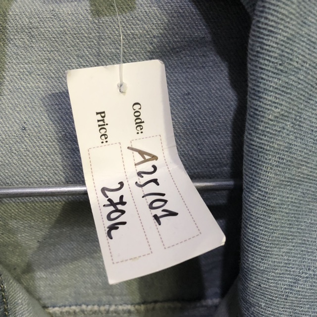 Áo khoác jean new tag