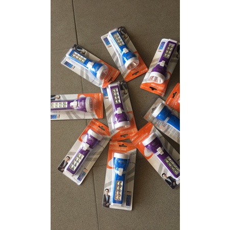 Đèn pin xạc điện KM-8796
