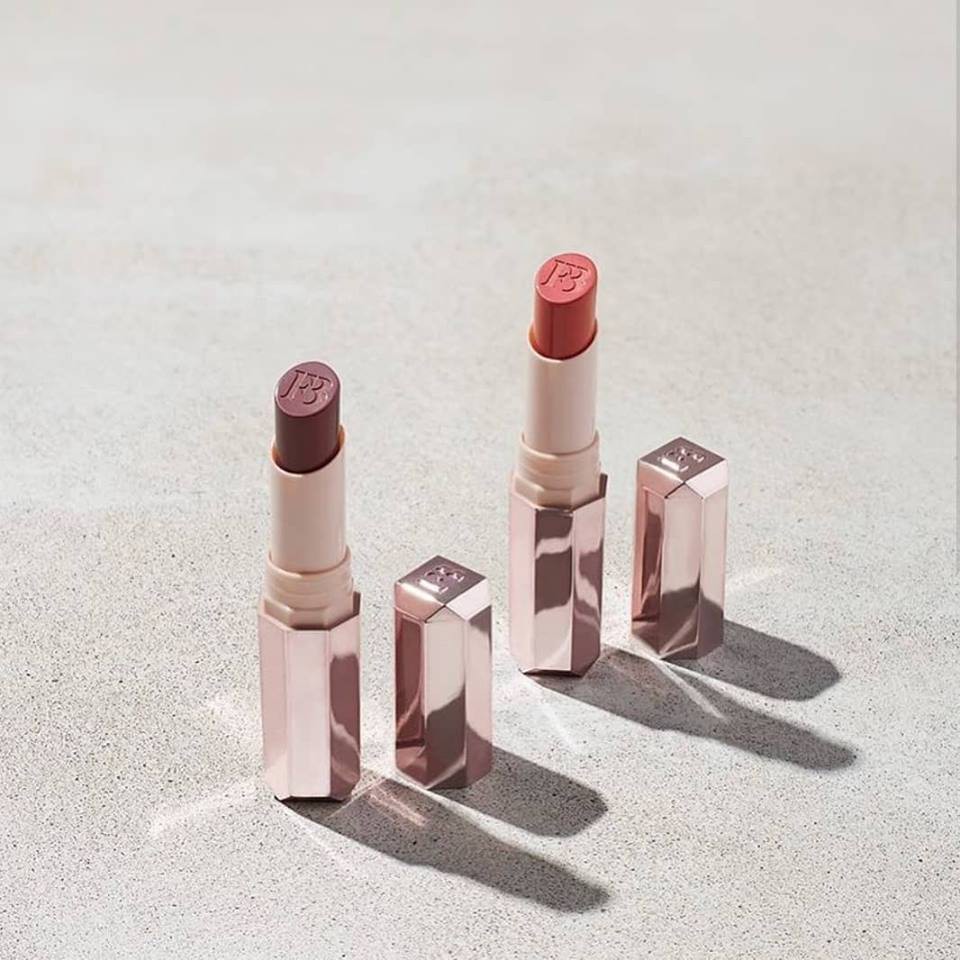 set son Fenty Beauty by Rihanna có sẵn