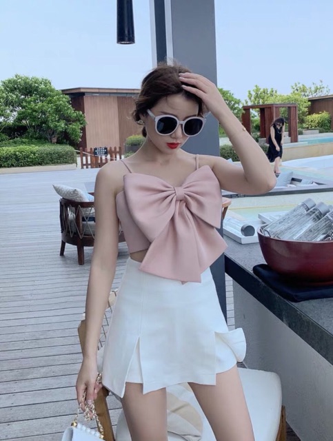 Áo 2 dây nơ ngực bản lớn