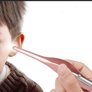 Dụng cụ lấy ráy tai có đèn soi