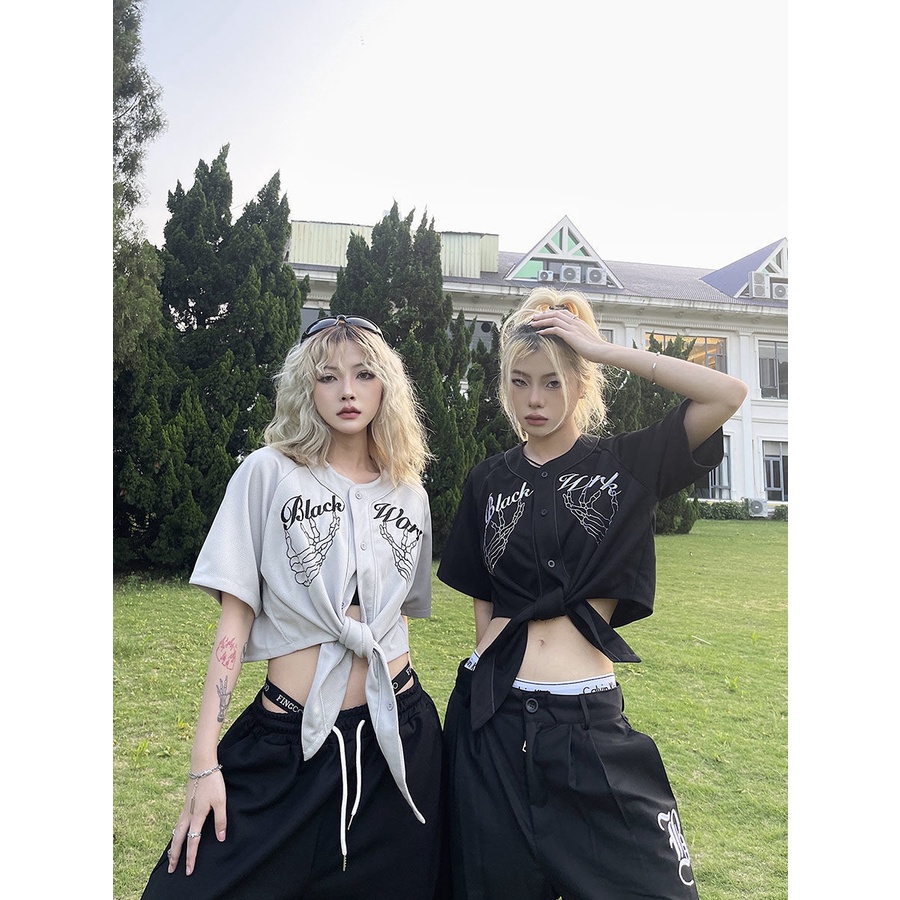 ♙♞Áo Thun Nữ Ngắn Tay Thêu Hình Đầu Lâu Phong Cách Bóng Chày Cá Tính