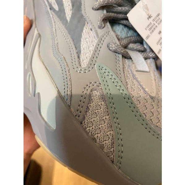 GIÀY SNEAKER NỮ YZ700 HÀNG 1:1. BẢN PHẢN QUANG DÂY VÀ UPPER!