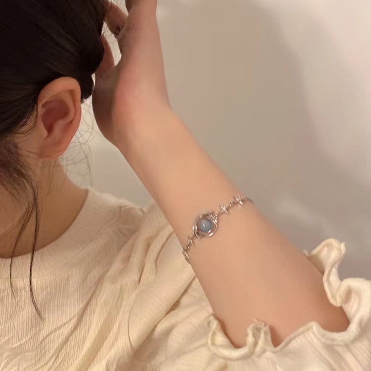 Vòng đeo tay thiết kế mặt hình hành tinh phong cách Nhật Bản Hàn Quốc độc đáo sang trọng dành cho nữ
