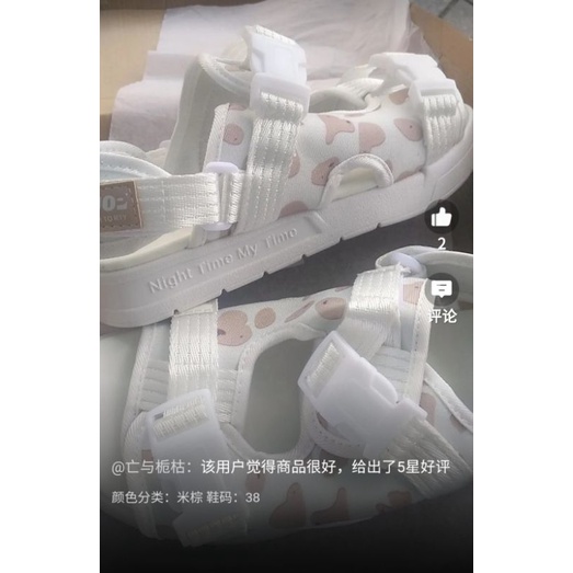 Giày Sandal Trắng Hoạ Tiết Hạt Đậu Phong Cách Ulzzang