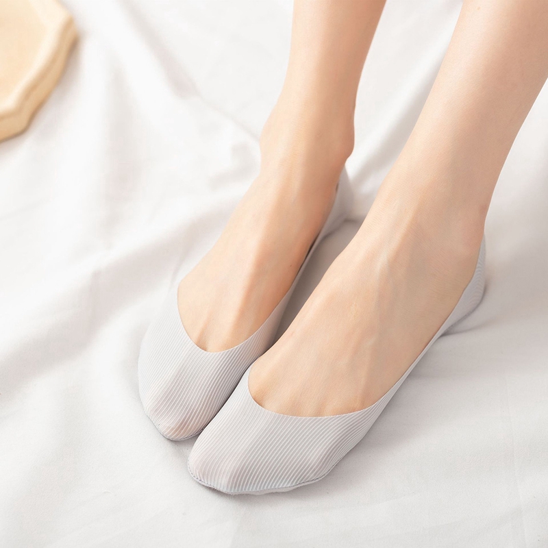 Đôi vớ cổ thuyền màu trơn xinh xắn thời trang cho nữ