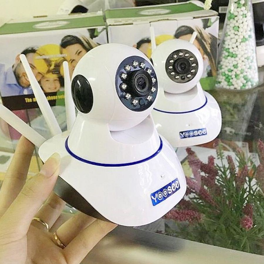 Camera wifi không dây yoosee HD 720P-3 râu độ nét cao tích hợp báo động chuyển động +Tặng kèm thẻ nhớ tùy chọn .