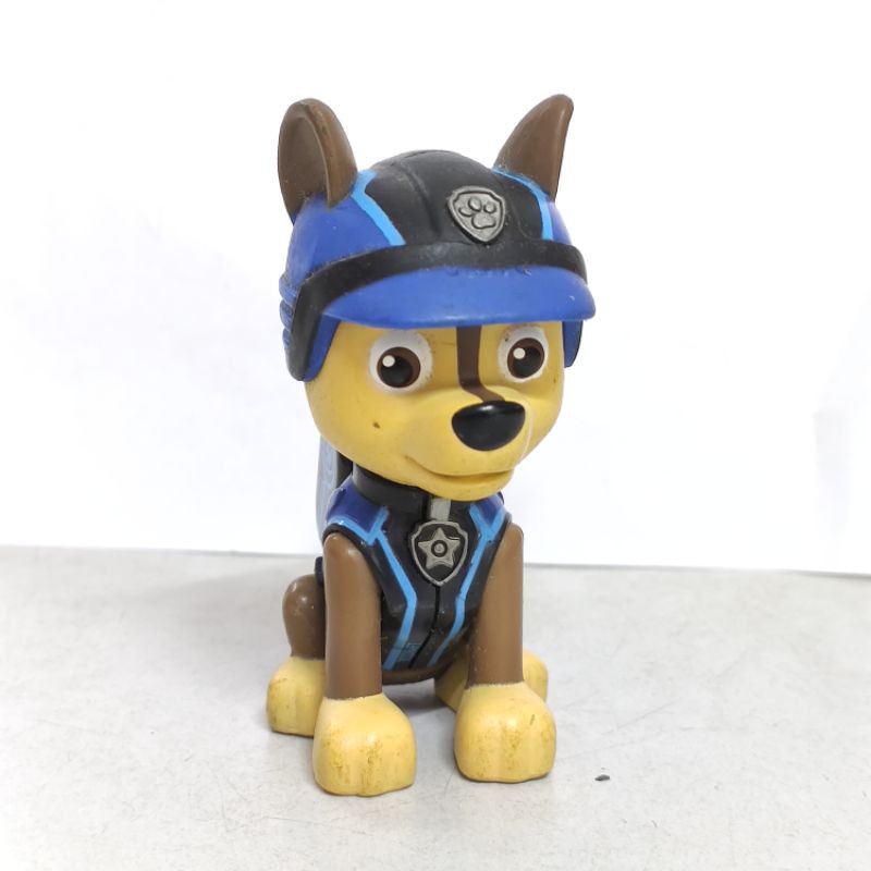 Đồ chơi mô hình Chó ngồi Paw Patrol cảnh sát Chase