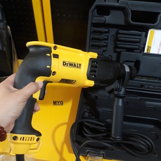 Máy khoan búa Dewalt D25132K