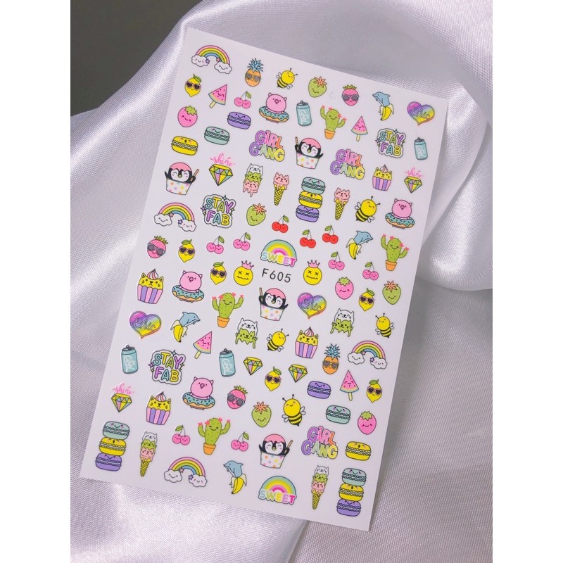 Stiker dán móng hoạt hình