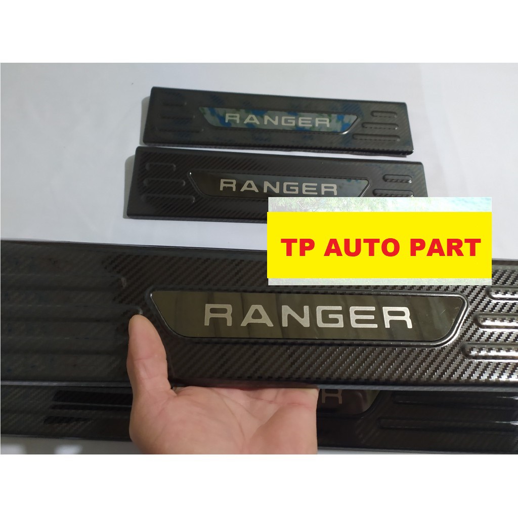 Bộ Ốp Bậc Bước Chân Carbon Ford Ranger 2016-2020