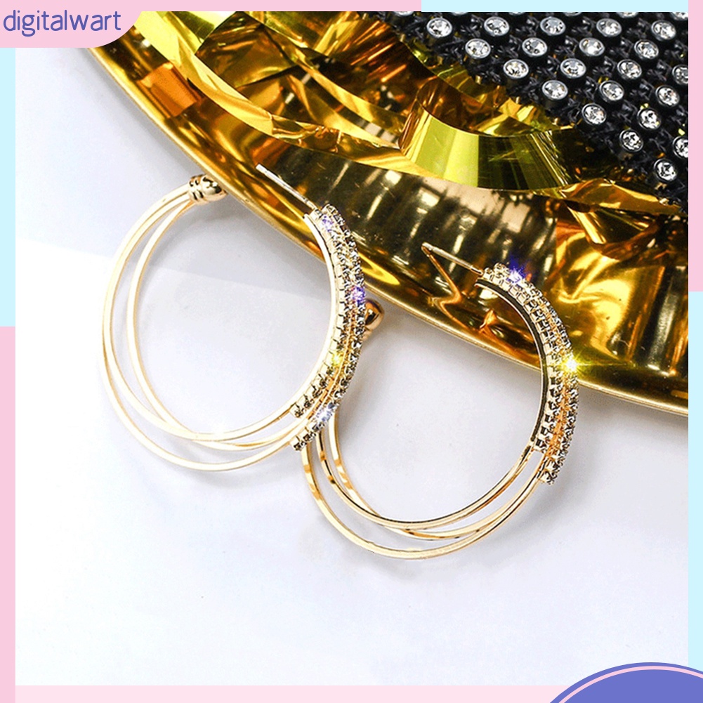 Hoa tai dạng vòng thời trang dành cho nữ