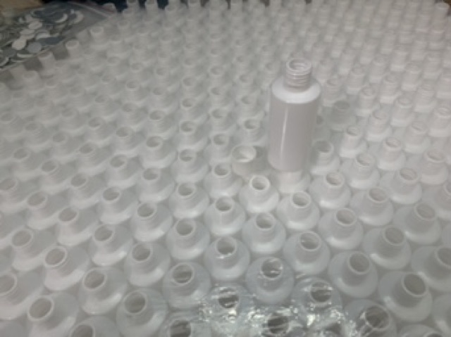 Lọ chiết mỹ phẩm nắp vặn 100ml