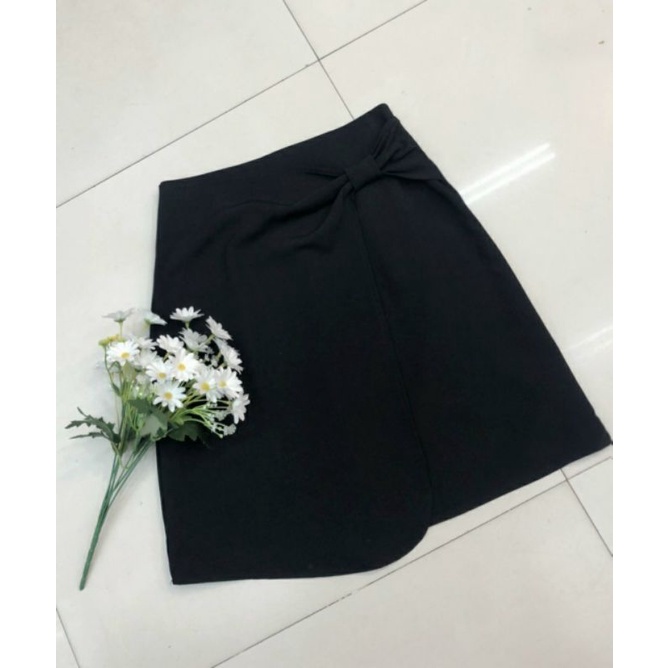Chân A phối nơ xinh lắm các nàng ui. Chất trượt Thái nhẹ nhàng, dáng trẻ trung thanh lịch nha. Hàng 2 lớp lót lụa