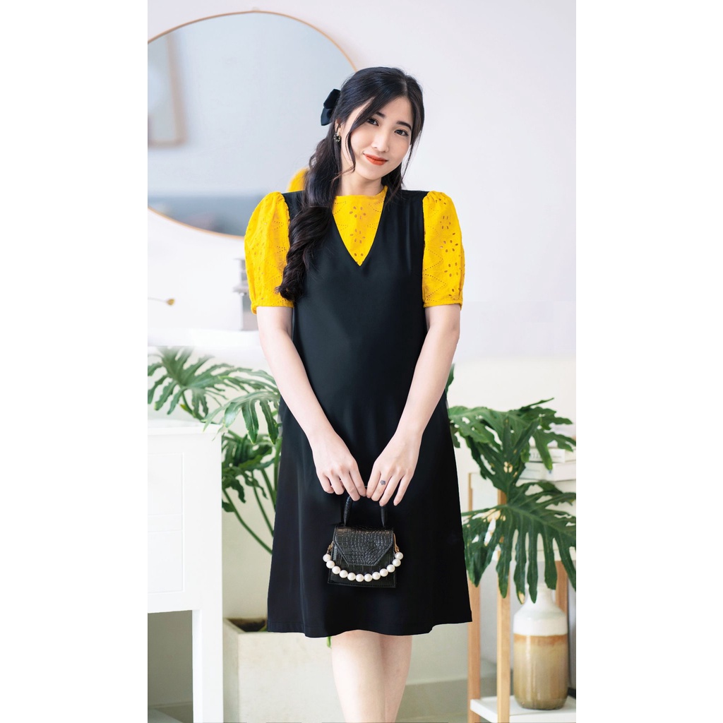 Đầm bầu đen suông tay ren thêu phồng