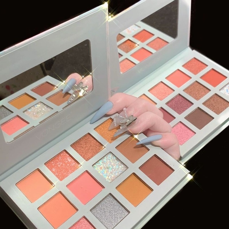 [Hàng mới về] Bảng phấn mắt 12 màu lì/nhũ ngọc trai phong cách học sinh | BigBuy360 - bigbuy360.vn