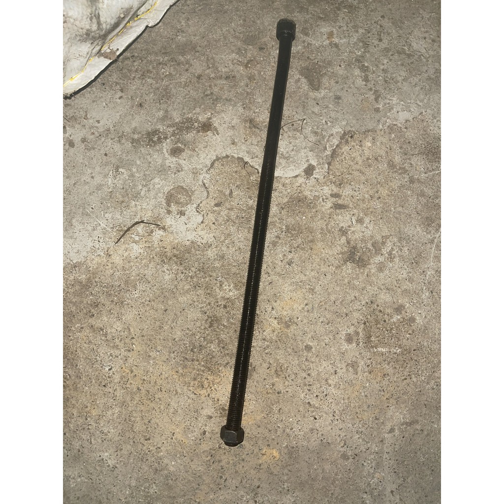 Sản phẩm gia đình làm: Bu lông xăngtan 10 dài 30cm