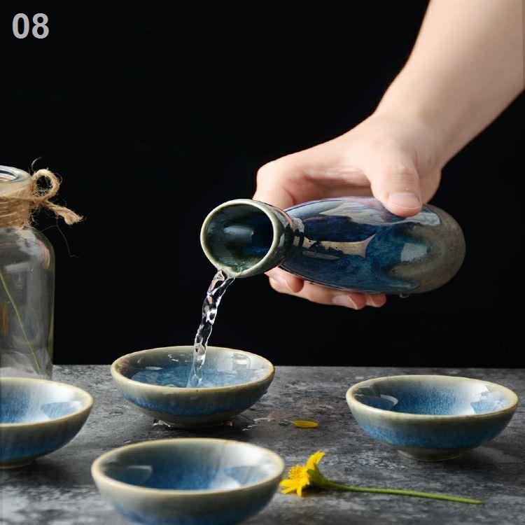 Phong cách nhật bản cổ điển sakê thiết lập